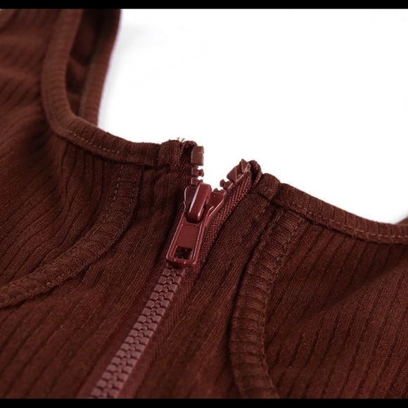 Ribbed Sleeveless Grey/Brown Jumpsuit - Picture 3 of 4